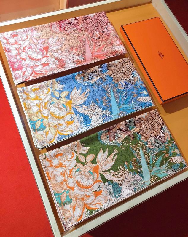 Hermes silk scarf 90X90cm E050923
